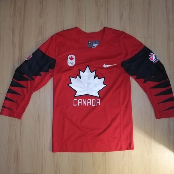 Nike Other - Team Canada 2018 Olympic hockey jersey